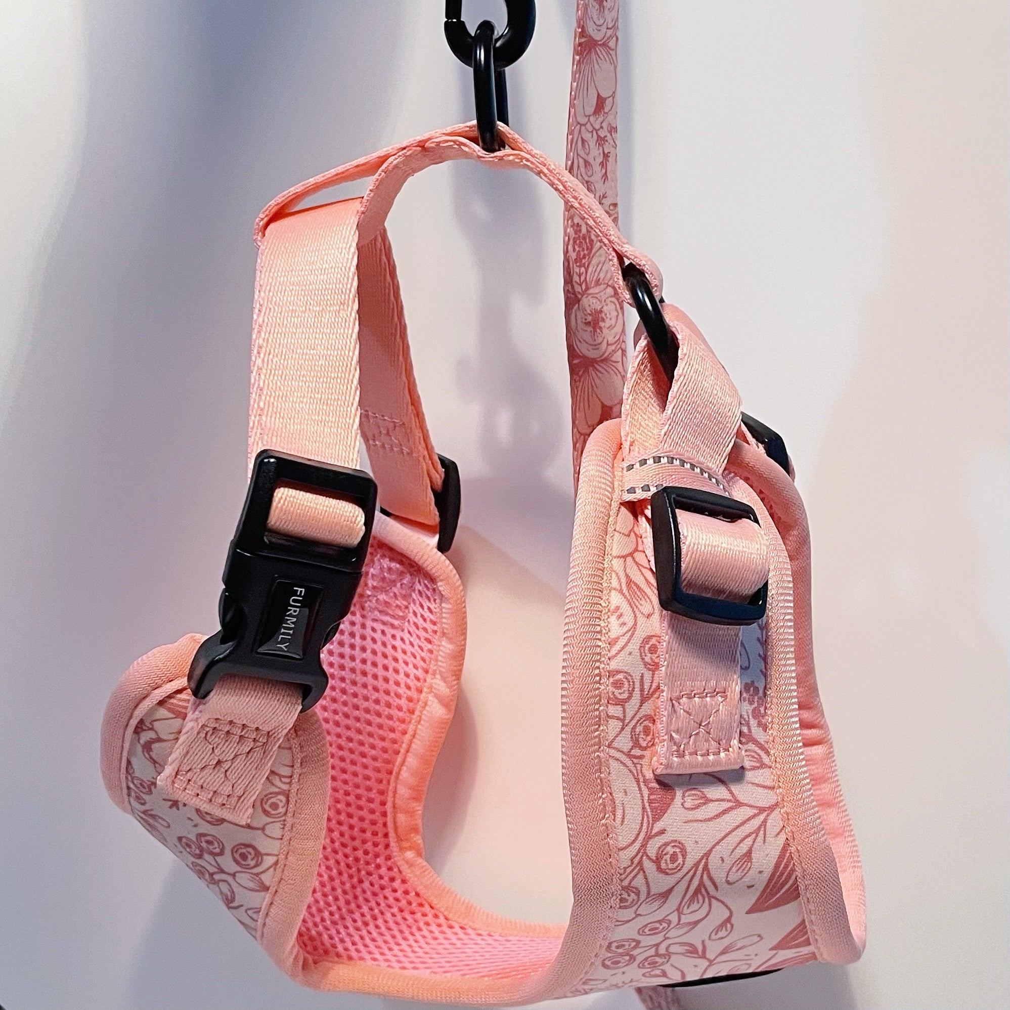Walk Essentials | "Pink Poppy"